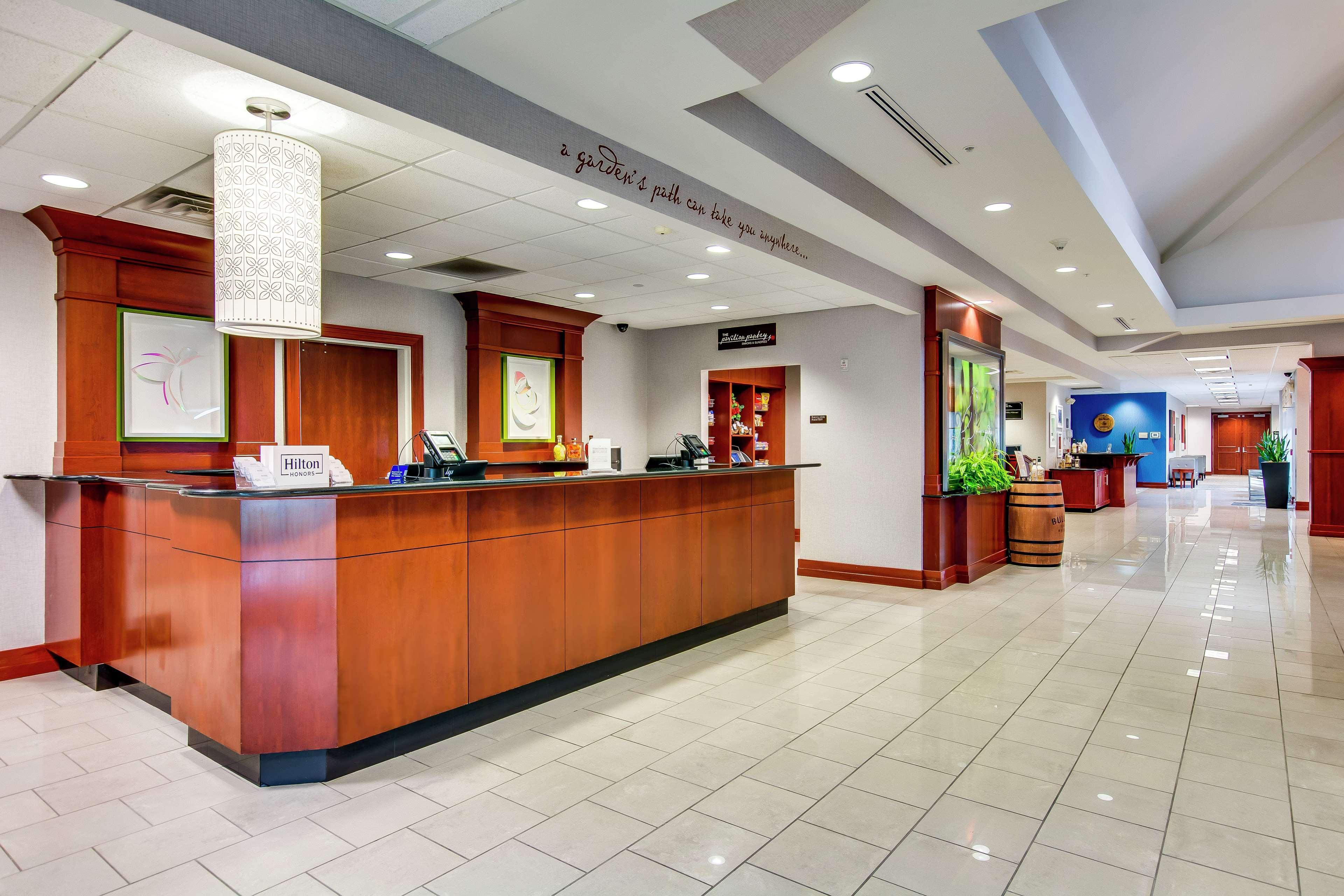 Hilton Garden Inn Louisville-Northeast Екстер'єр фото