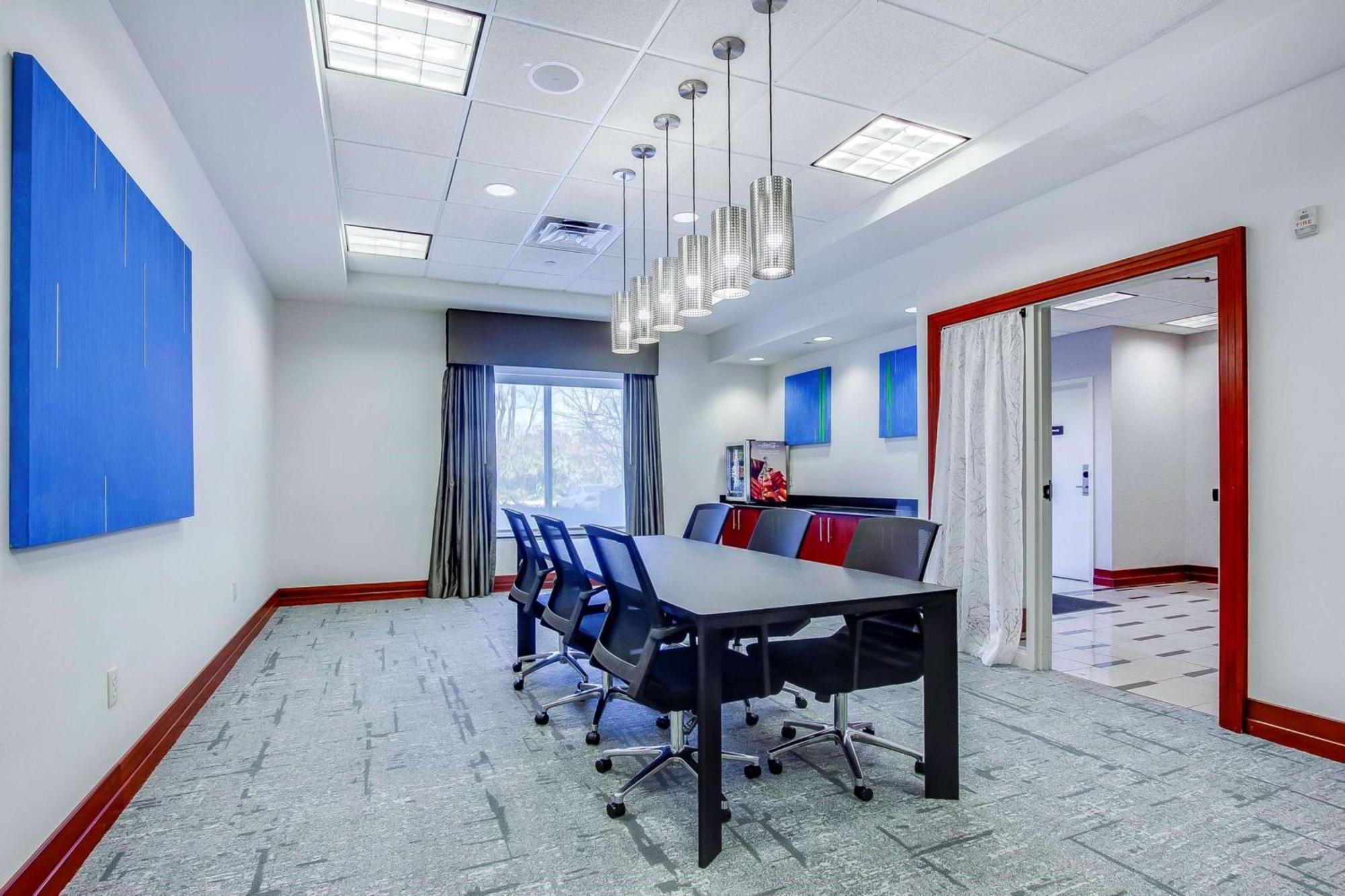 Hilton Garden Inn Louisville-Northeast Екстер'єр фото