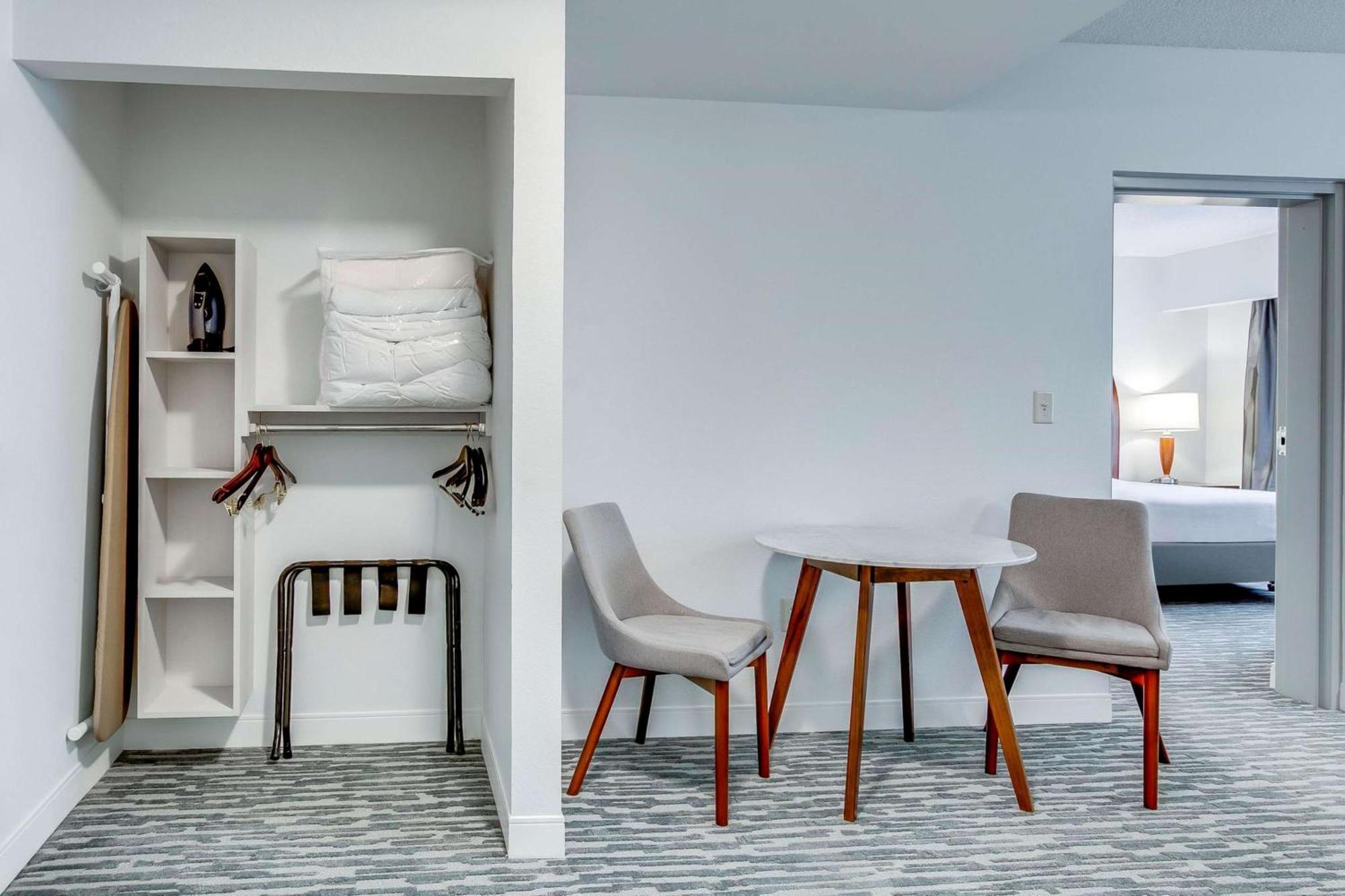 Hilton Garden Inn Louisville-Northeast Екстер'єр фото